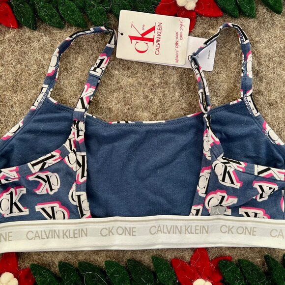 NWT Calvin Klein Women’s Logo Blue & White Unlined Sports Bralette - Size M - Picture 5 of 5